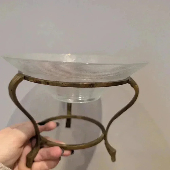 Vintage brass stand with glass bowl - Picture 5 of 8